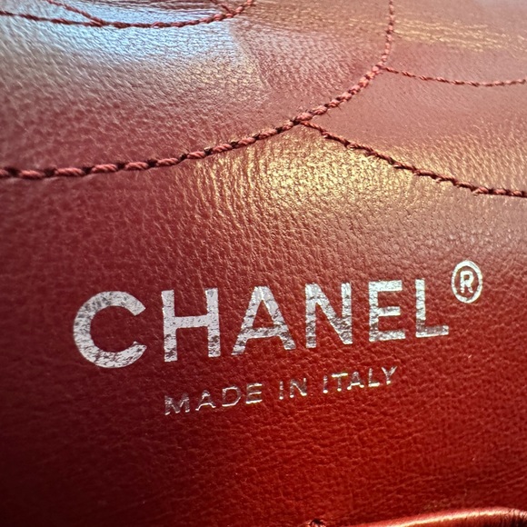 Chanel 2.55 Reissue Quilted Classic Double Flap Bag (Size 227) - Picture 14 of 16